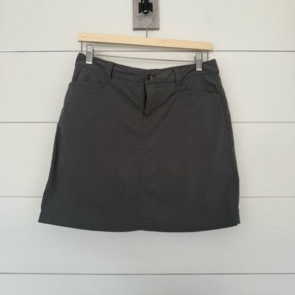 Eddie Bauer Women’s 4 Grey Skort - Picture 1 of 4